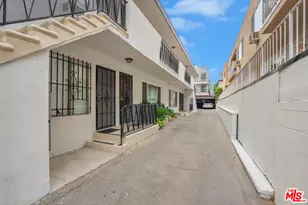 1010 N Orange Grove Ave, West Hollywood, CA 90046 - Photo 3