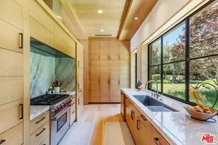 859 Woodacres Rd, Santa Monica, CA 90402 - Photo 17