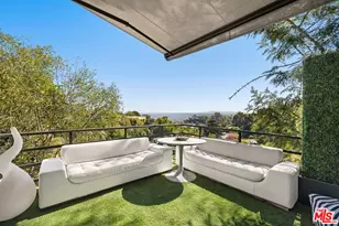 9314 Lloydcrest Dr, Beverly Hills, CA 90210 - Photo 23