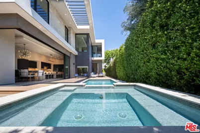 8356 W 4th St, Los Angeles, CA 90048 - Photo 1