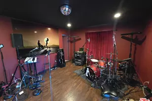 453 Davos Dr, Crestline, CA 92325 - Photo 23