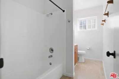 401 E Darlan St, Gardena, CA 90248 - Photo 27