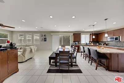 17064 Cantlay St, Van Nuys, CA 91406 - Photo 7