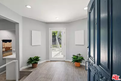 23246 Canzonet St, Woodland Hills, CA 91367 - Photo 3