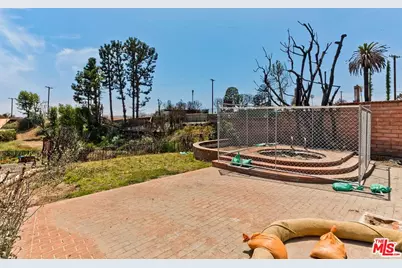 424 Lombard Ave, Pacific Palisades, CA 90272 - Photo 21