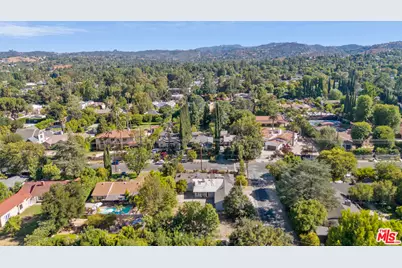 23357 Hatteras St, Woodland Hills, CA 91367 - Photo 7