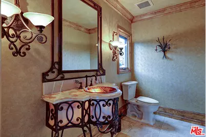 209 S Anita Ave, Los Angeles, CA 90049 - Photo 19