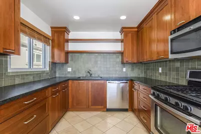 7045 Trolleyway, Playa del Rey, CA 90293 - Photo 11