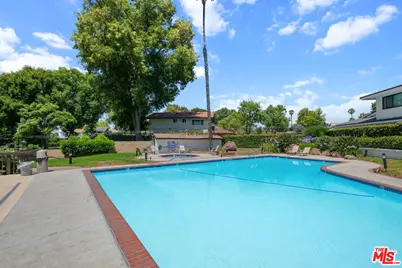 31568 Agoura Rd #4, Westlake Village, CA 91361 - Photo 15