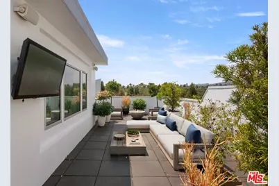 460 N Palm Dr #501, Beverly Hills, CA 90210 - Photo 17