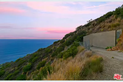 4140 Encinal Canyon Rd, Malibu, CA 90265 - Photo 21