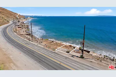 19302 Pacific Coast Hwy, Malibu, CA 90265 - Photo 3