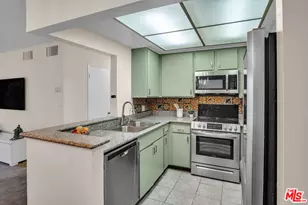 12830 Burbank Blvd, Valley Village, CA 91607 - Photo 21