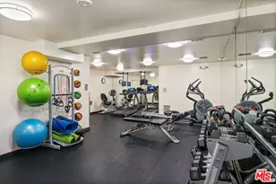 100 S Doheny Dr, Los Angeles, CA 90048 - Photo 15