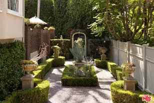 1612 Sunset Plaza Dr, Los Angeles, CA 90069 - Photo 23