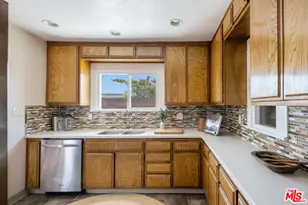 6435 Madden Ave, Los Angeles, CA 90043 - Photo 11