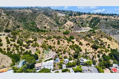 1754 Franklin Canyon Dr, Beverly Hills, CA 90210 - Photo 73