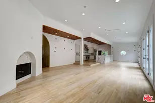 1754 Franklin Canyon Dr, Beverly Hills, CA 90210 - Photo 25