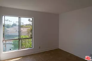 5585 E Pacific Coast Hwy, Long Beach, CA 90804 - Photo 9