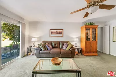 9697 Moorgate Rd, Beverly Hills, CA 90210 - Photo 15