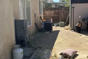 1751 W Ave H5, Lancaster, CA 93534 - Photo 19