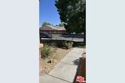 1751 W Avenue H5, Lancaster, CA 93534 - Photo 3