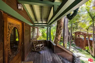 454 E Rustic Rd, Santa Monica, CA 90402 - Photo 7