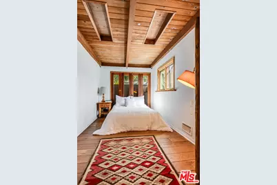 454 E Rustic Rd, Santa Monica, CA 90402 - Photo 21