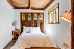 454 E Rustic Rd, Santa Monica, CA 90402 - Photo 21