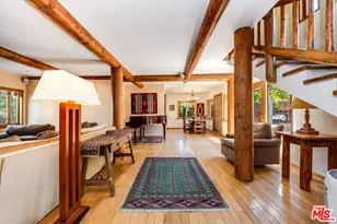 454 E Rustic Rd, Santa Monica, CA 90402 - Photo 7