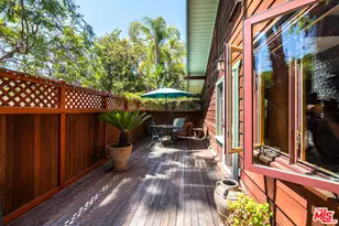 454 E Rustic Rd, Santa Monica, CA 90402 - Photo 11