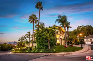 12145 Summit Ct, Beverly Hills, CA 90210 - Photo 55