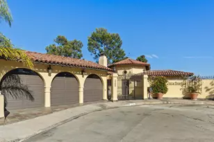 2200 Maravilla Dr, Los Angeles, CA 90068 - Photo 67