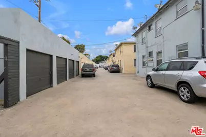 5427 Kinston Ave, Culver City, CA 90230 - Photo 3