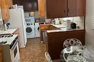 10401 S Van Ness Ave, Inglewood, CA 90303 - Photo 15