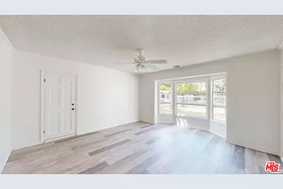 525 N Rexford Dr, Beverly Hills, CA 90210 - Photo 25