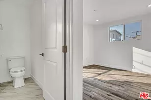 2419 S Cochran Ave, Los Angeles, CA 90016 - Photo 55