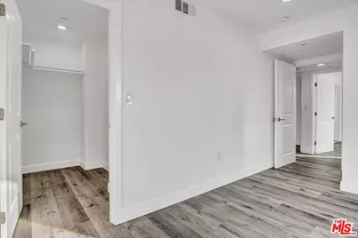 2419 S Cochran Ave, Los Angeles, CA 90016 - Photo 57