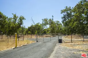 10880 Creek Rd, Ojai, CA 93023 - Photo 7