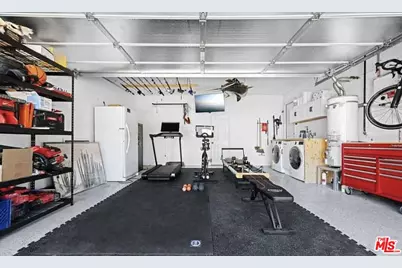 675 Languid Ln, Simi Valley, CA 93065 - Photo 17