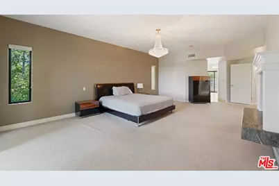 15656 Crownridge Pl, Sherman Oaks, CA 91403 - Photo 43