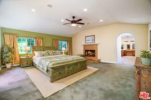 10655 Camarillo St, Toluca Lake, CA 91602 - Photo 25