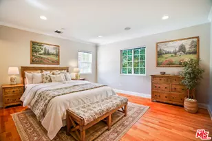 10655 Camarillo St, Toluca Lake, CA 91602 - Photo 31