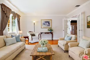 10655 Camarillo St, Toluca Lake, CA 91602 - Photo 9