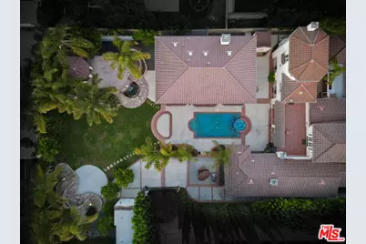 10655 Camarillo St, Toluca Lake, CA 91602 - Photo 3