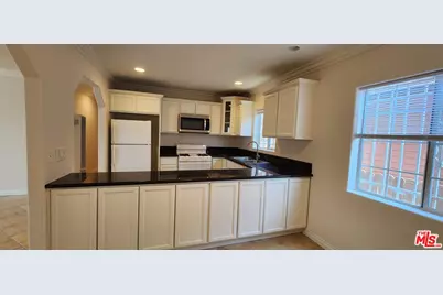 1873 W Jefferson Blvd, Los Angeles, CA 90018 - Photo 11