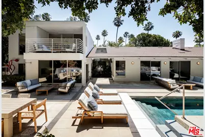811 N Hillcrest Rd, Beverly Hills, CA 90210 - Photo 25