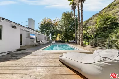 3443 Mandeville Canyon Rd, Los Angeles, CA 90049 - Photo 43