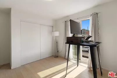 845 Brooks Ave #1, Venice, CA 90291 - Photo 23