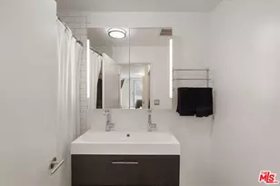 845 Brooks Ave, Venice, CA 90291 - Photo 17